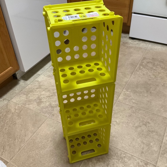 Stackable Bundle of 6 Neon Mini Crates - Picture 9 of 11